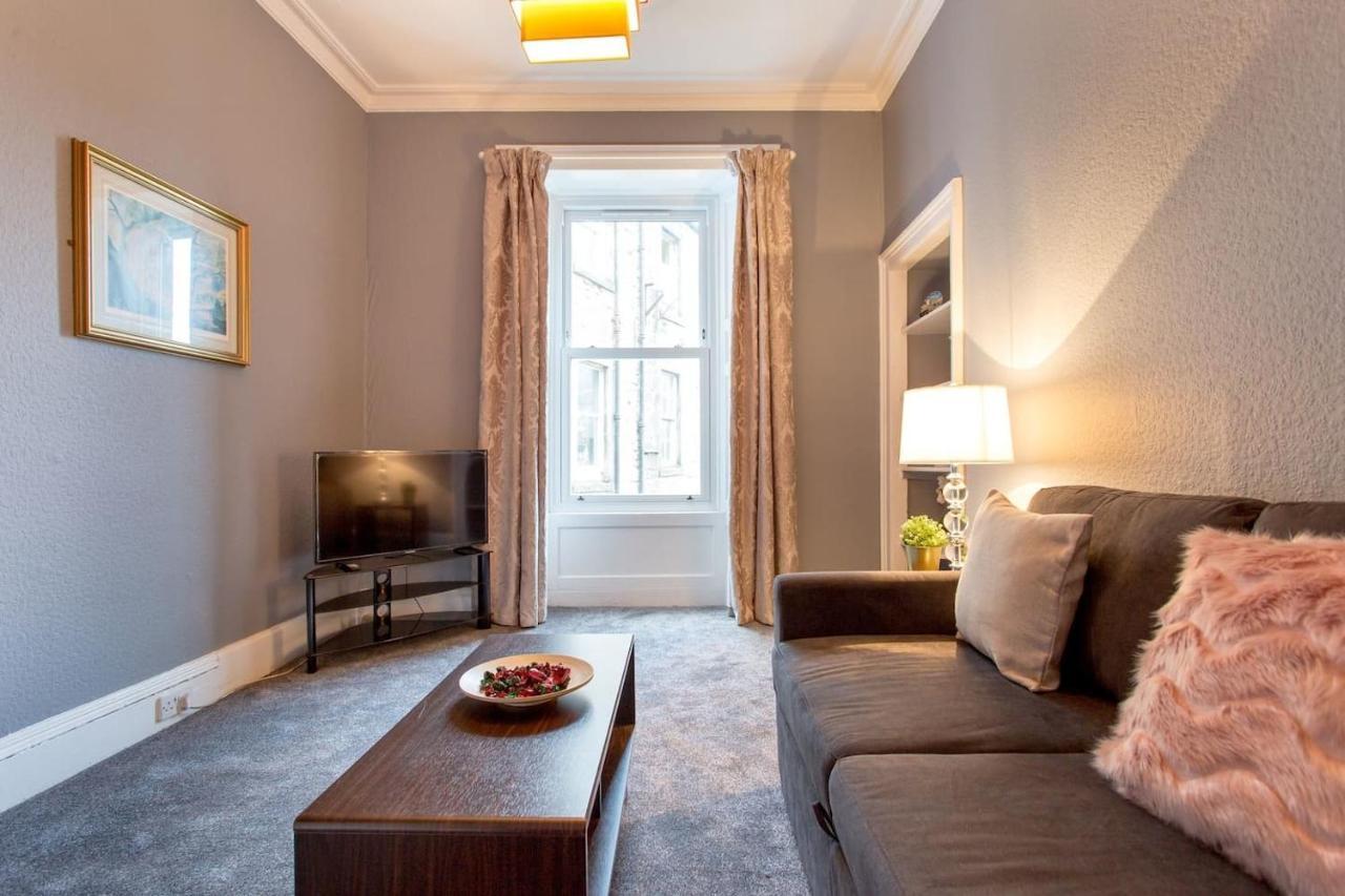 Stunning 2-Bed Apartment In Central 爱丁堡 外观 照片