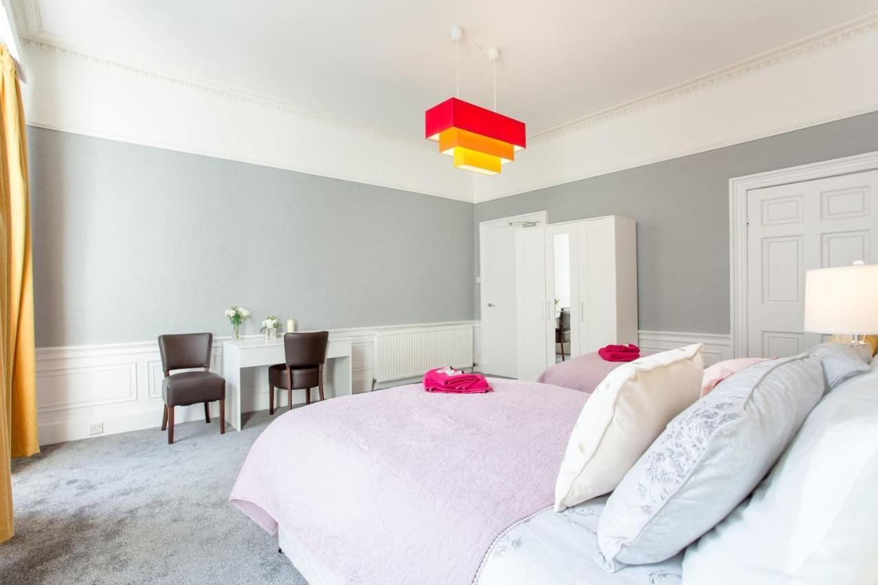 Stunning 2-Bed Apartment In Central 爱丁堡 外观 照片