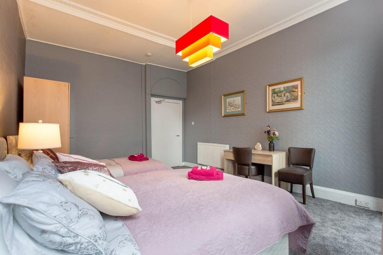Stunning 2-Bed Apartment In Central 爱丁堡 外观 照片